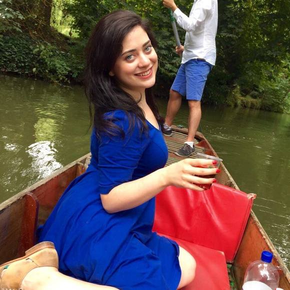 Meet your Posher, April - Picture 1 of 1